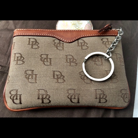 Dooney & Bourke Logo Keychain Wallet - Picture 3 of 4